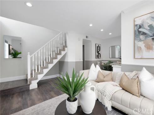 5400 Brittany 12 Way, Cypress, CA