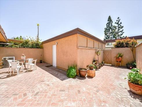 6800 Southampton Drive, Cypress, CA