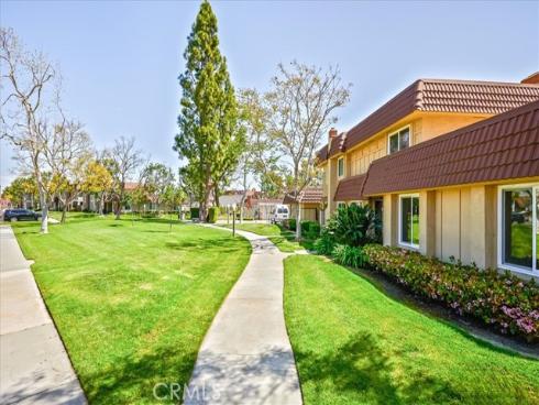 6800 Southampton Drive, Cypress, CA