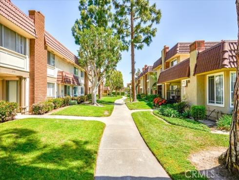 6800 Southampton Drive, Cypress, CA