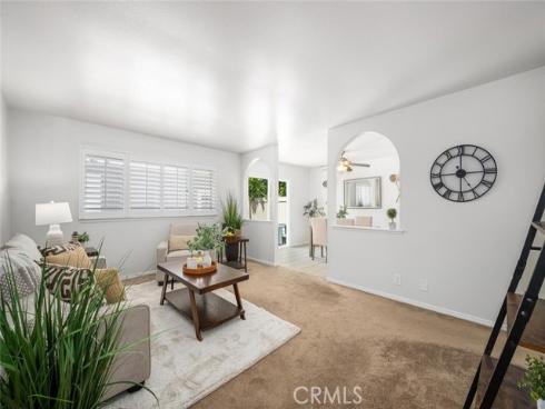 4021 Via Ingresso , Cypress, CA