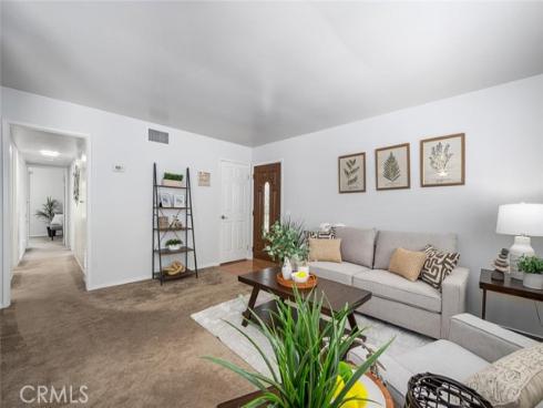 4021 Via Ingresso , Cypress, CA