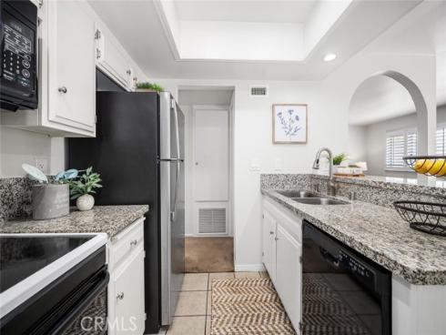 4021 Via Ingresso , Cypress, CA