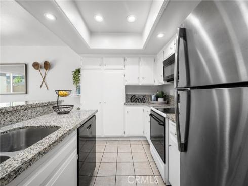 4021 Via Ingresso , Cypress, CA