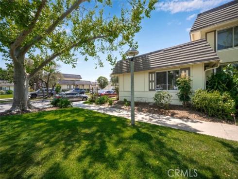 4021 Via Ingresso , Cypress, CA