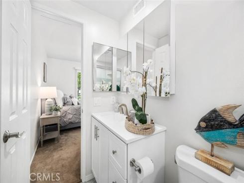 4021 Via Ingresso , Cypress, CA