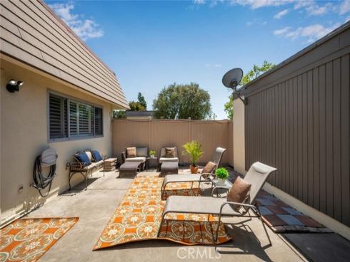 4021 Via Ingresso , Cypress, CA