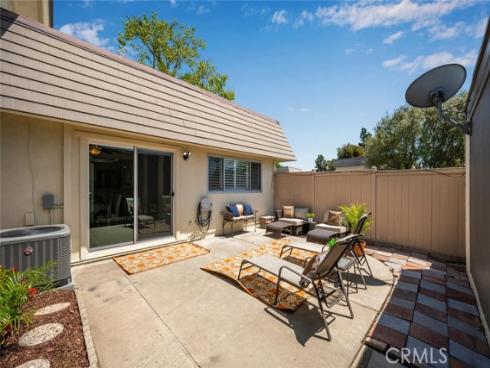 4021 Via Ingresso , Cypress, CA