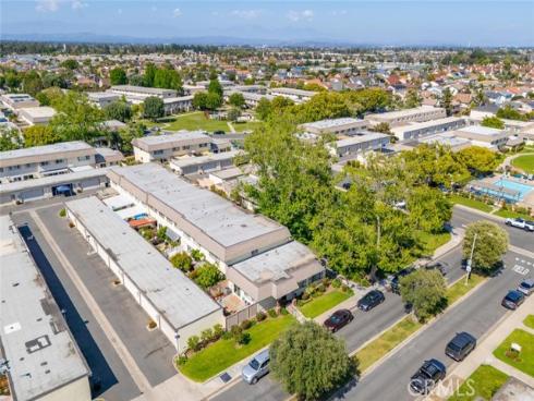 4021 Via Ingresso , Cypress, CA