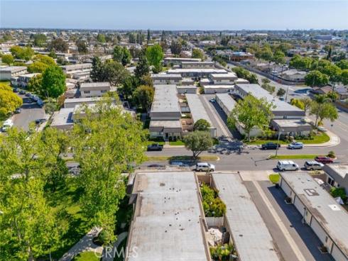 4021 Via Ingresso , Cypress, CA