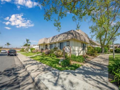 4021  Via Ingresso  , Cypress, CA