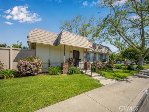 4021 Via Ingresso , Cypress, CA