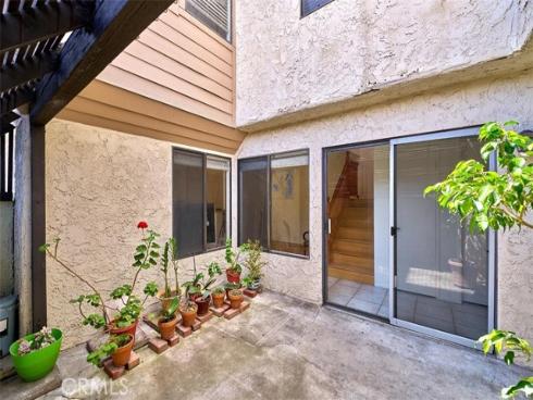 9690 Walker 31 Court, Cypress, CA