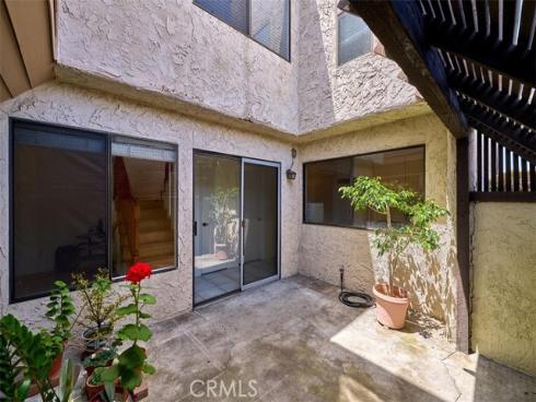 9690 Walker 31 Court, Cypress, CA