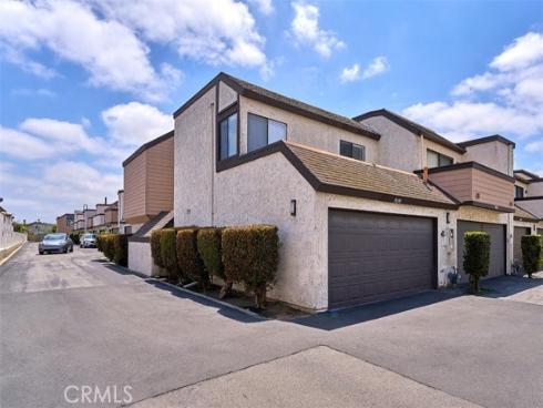 9690 Walker 31 Court, Cypress, CA