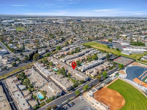 9880 Del Rio 88 Way, Cypress, CA