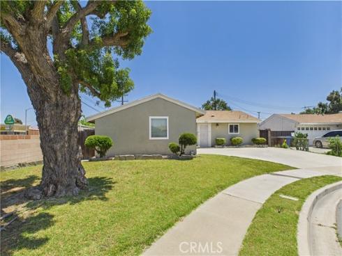 10002 Saint Elizabeth Circle, Cypress, CA