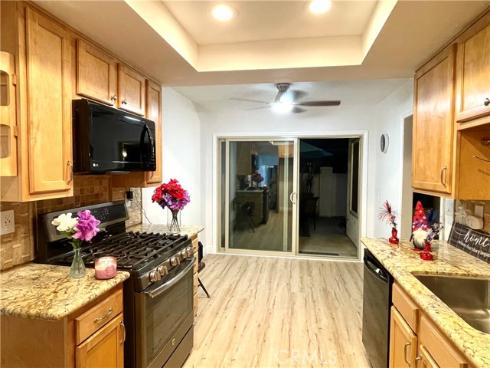 9866  Lido  20  Way, Cypress, CA