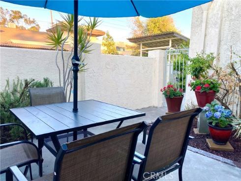 9866  Lido  20  Way, Cypress, CA