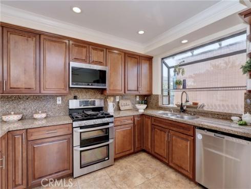 6906  Molokai  , Cypress, CA