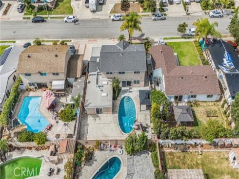 10202  Aqueduct  , Cypress, CA