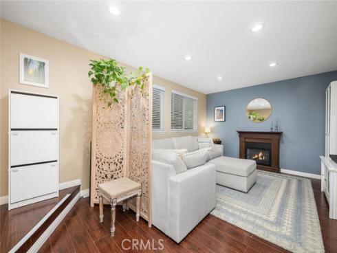 4385  Larwin  , Cypress, CA