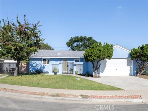 5511  Kanel  , Cypress, CA