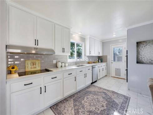 5511  Kanel  , Cypress, CA