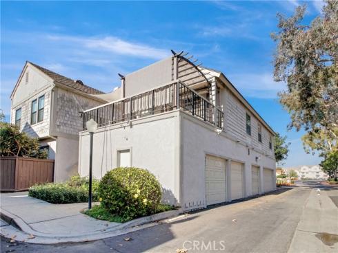 9051  Cobblestone  40 , Cypress, CA