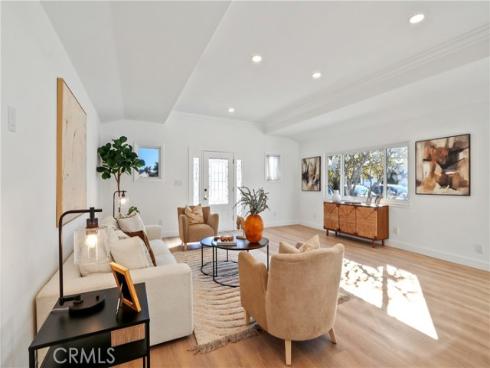 5633  Lakia  , Cypress, CA