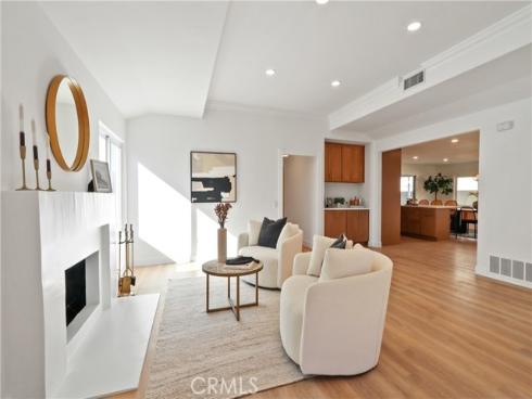 5633  Lakia  , Cypress, CA