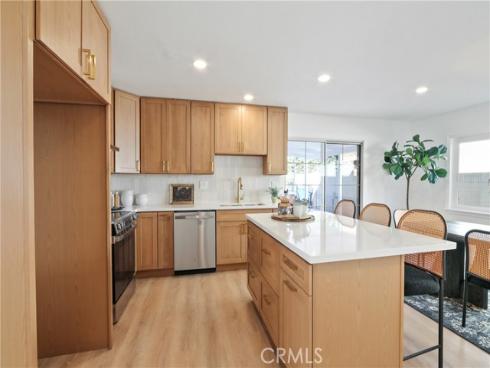 5633  Lakia  , Cypress, CA