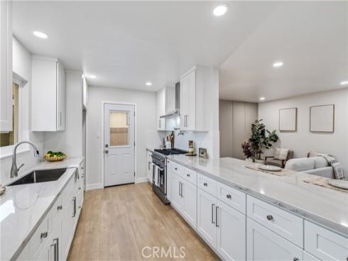 5131  Myra  , Cypress, CA