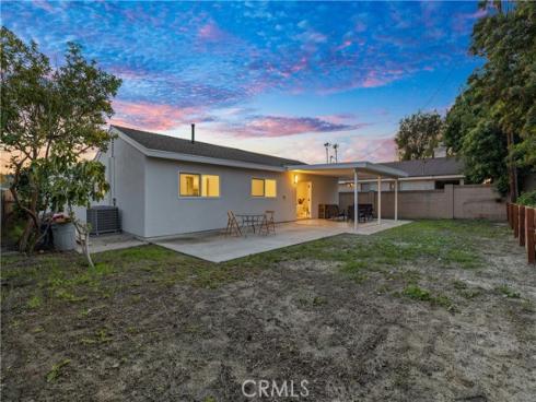 5131  Myra  , Cypress, CA