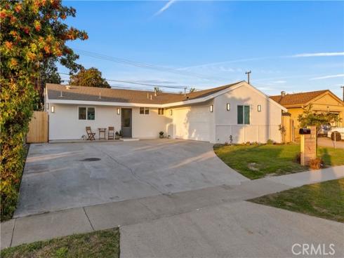 5131  Myra  , Cypress, CA