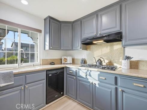 10232  Hialeah  , Cypress, CA