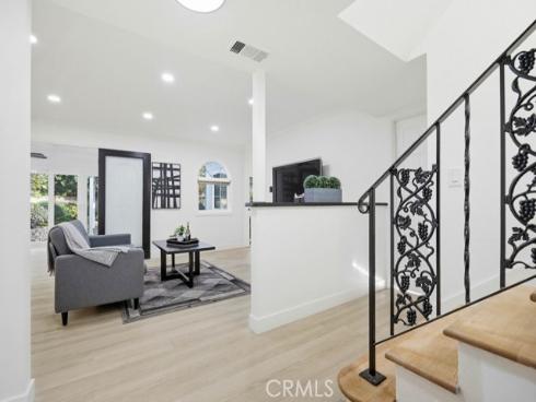 10232  Hialeah  , Cypress, CA