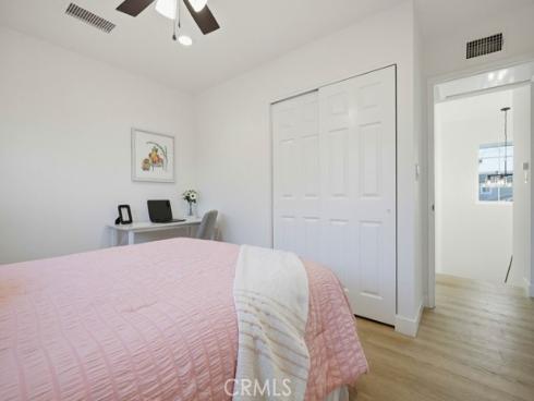 10232  Hialeah  , Cypress, CA