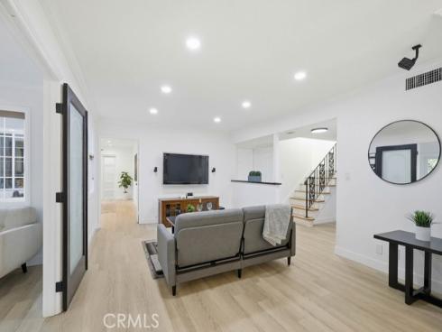 10232  Hialeah  , Cypress, CA