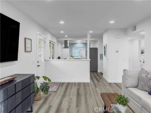 4233  Larwin  , Cypress, CA