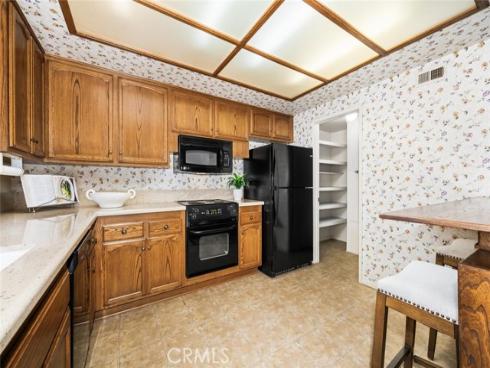 4043  Larwin Ave  , Cypress, CA