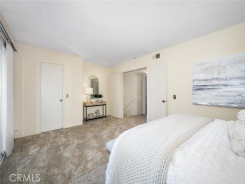 4043  Larwin Ave  , Cypress, CA