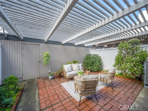 4043  Larwin Ave  , Cypress, CA