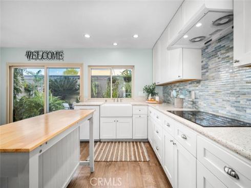 4003  Via Encinas  , Cypress, CA