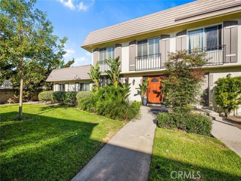 4003  Via Encinas  , Cypress, CA