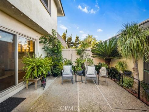 4003  Via Encinas  , Cypress, CA