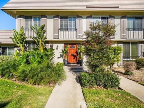 4003  Via Encinas  , Cypress, CA