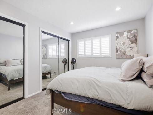 5843  La Jolla  28  Way, Cypress, CA