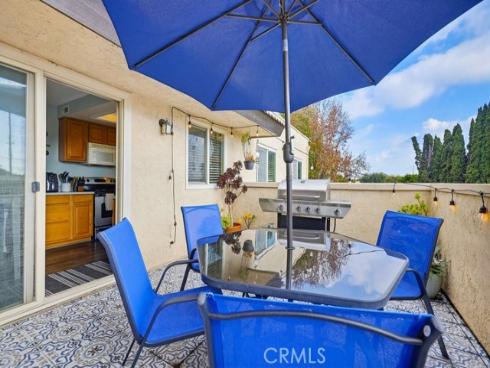 5843  La Jolla  28  Way, Cypress, CA