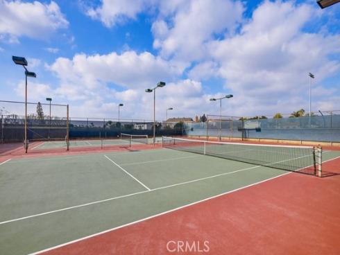 5843  La Jolla  28  Way, Cypress, CA